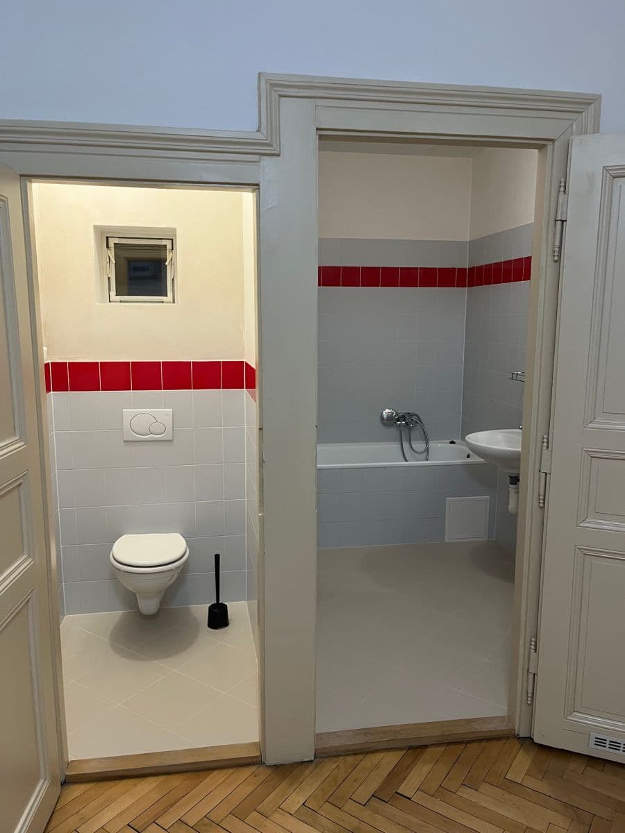 Pronájem bytu 2+1 77 m², Korunní, Praha, Praha Pronájem bytu 2+1 77 m², Korunní, Praha, Praha