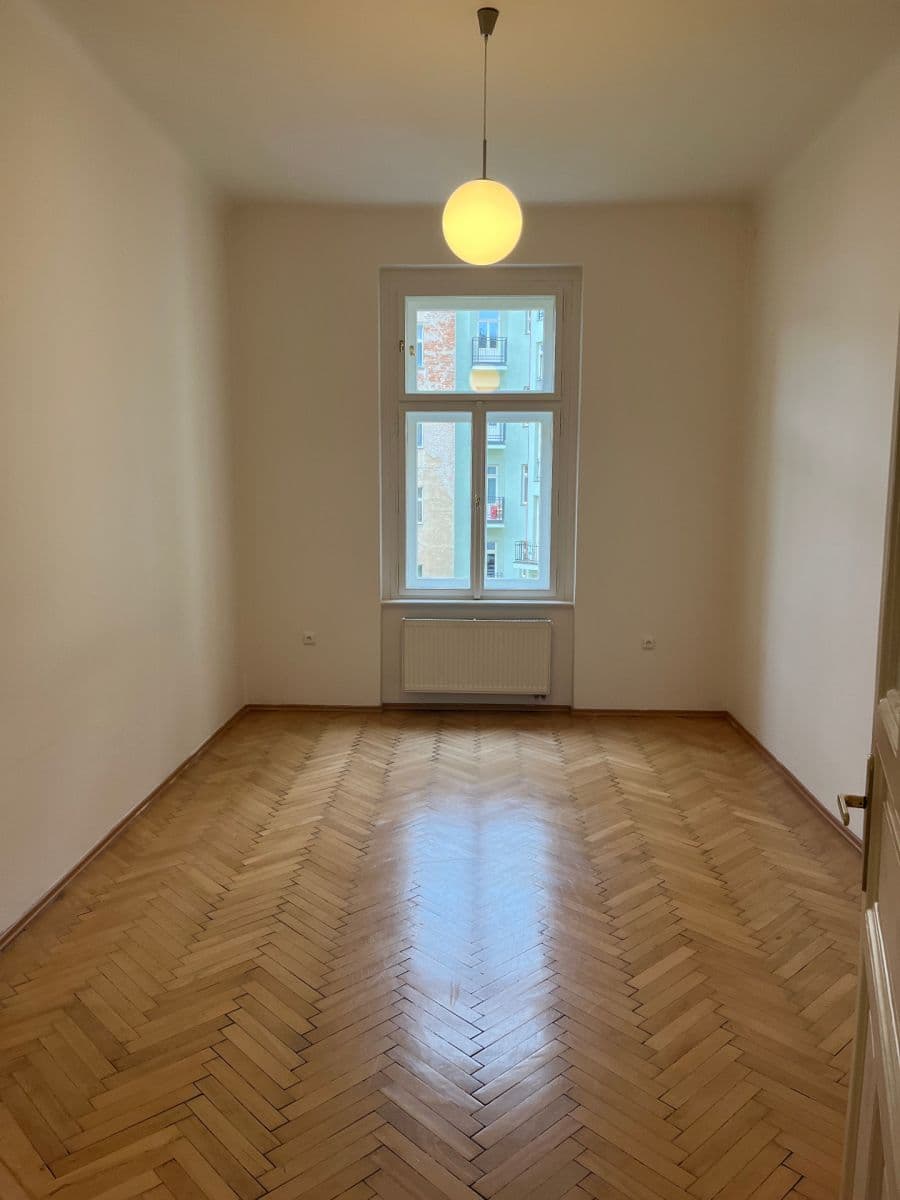 Pronájem bytu 2+1 77 m², Korunní, Praha, Praha Pronájem bytu 2+1 77 m², Korunní, Praha, Praha
