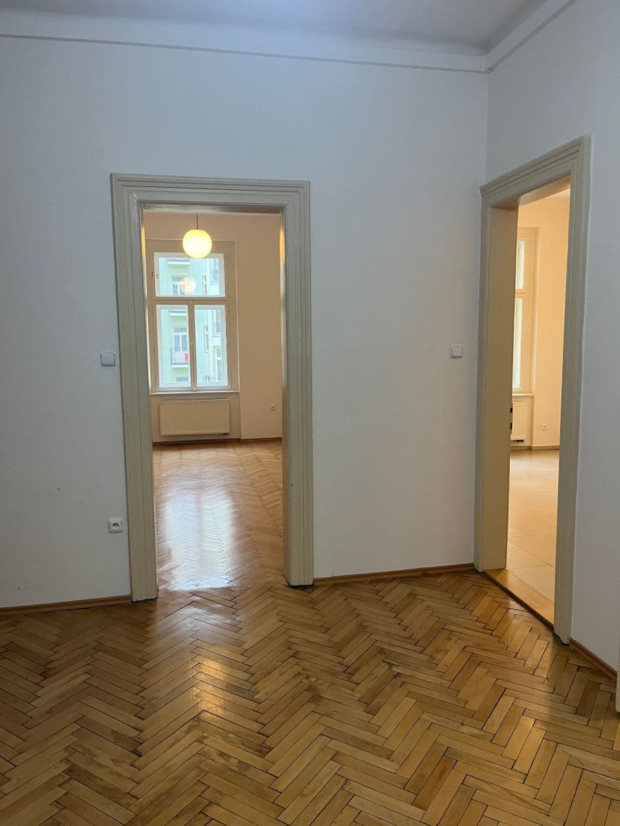 Pronájem bytu 2+1 77 m², Korunní, Praha, Praha Pronájem bytu 2+1 77 m², Korunní, Praha, Praha