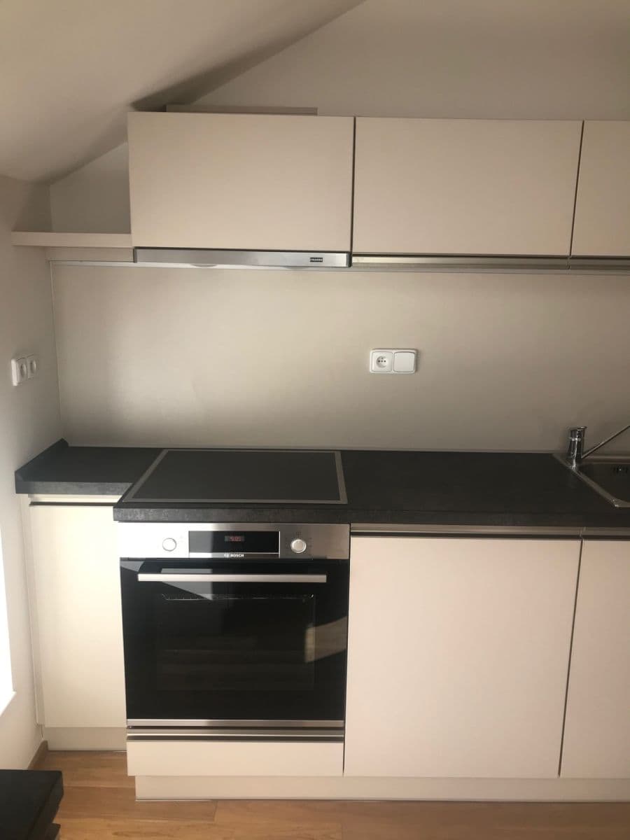 Pronájem bytu 2+kk 62 m², Korunní, Praha, Praha Pronájem bytu 2+kk 62 m², Korunní, Praha, Praha