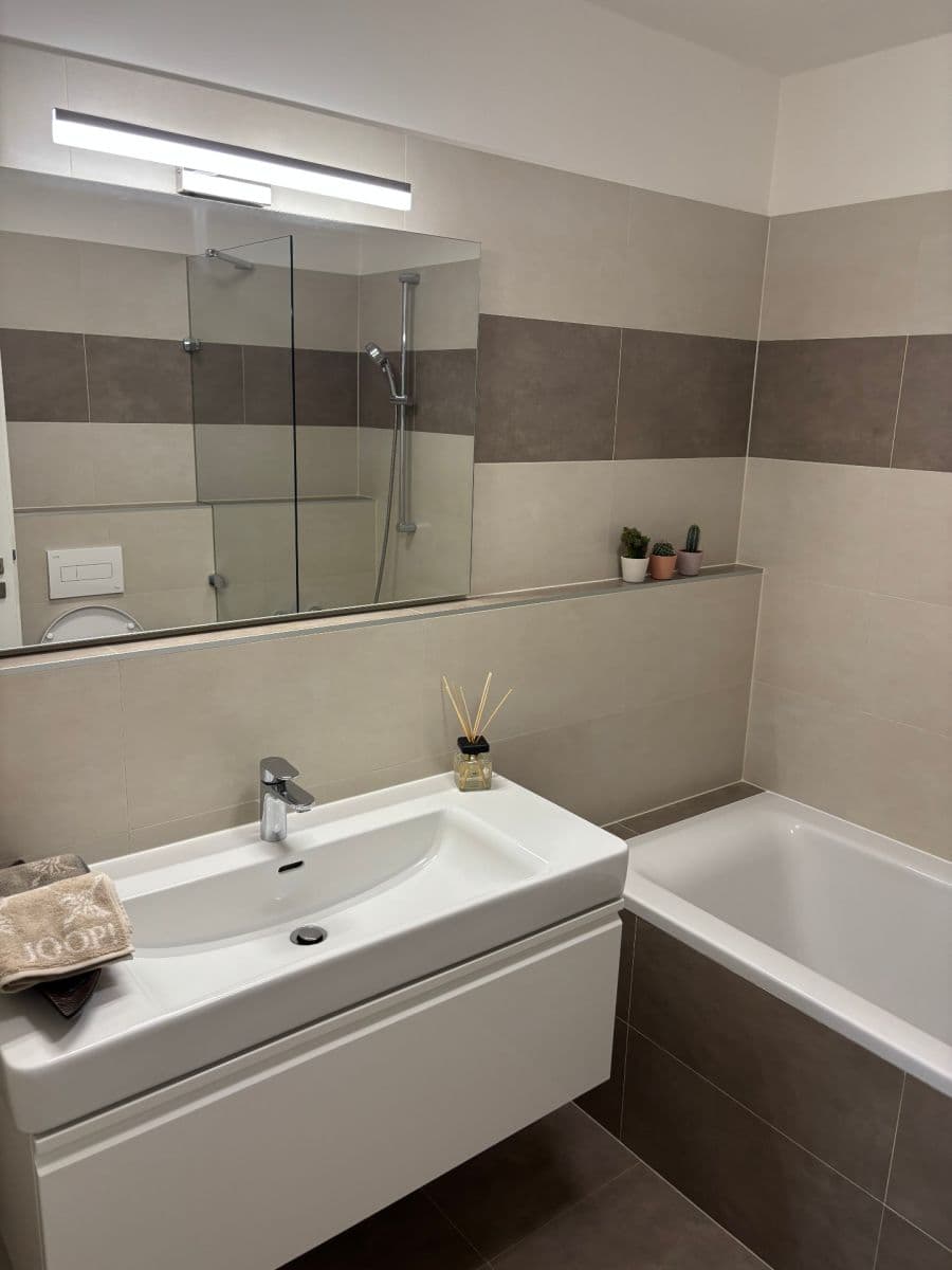 Prodej bytu 3+kk 86 m², Nekvasilova, Praha, Praha Prodej bytu 3+kk 86 m², Nekvasilova, Praha, Praha