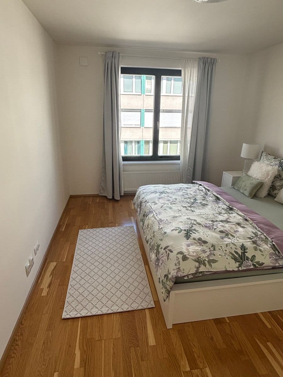 Prodej bytu 3+kk 86 m², Nekvasilova, Praha, Praha Prodej bytu 3+kk 86 m², Nekvasilova, Praha, Praha