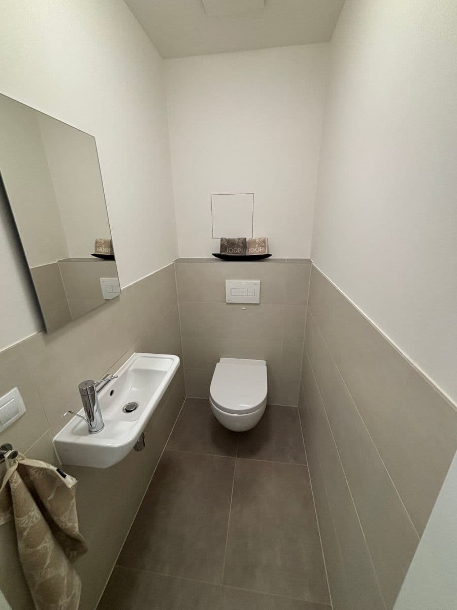 Prodej bytu 3+kk 86 m², Nekvasilova, Praha, Praha Prodej bytu 3+kk 86 m², Nekvasilova, Praha, Praha