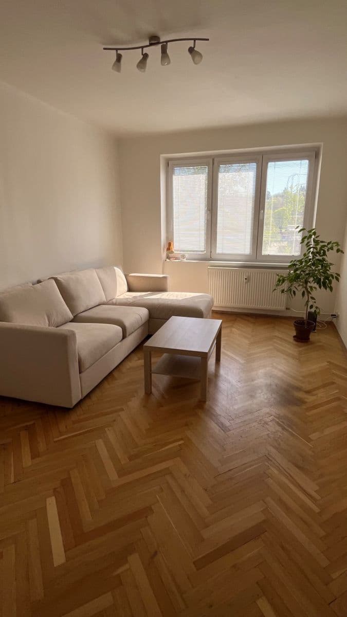 Pronájem bytu 2+1 54 m², Kafkova, Praha, Praha Pronájem bytu 2+1 54 m², Kafkova, Praha, Praha