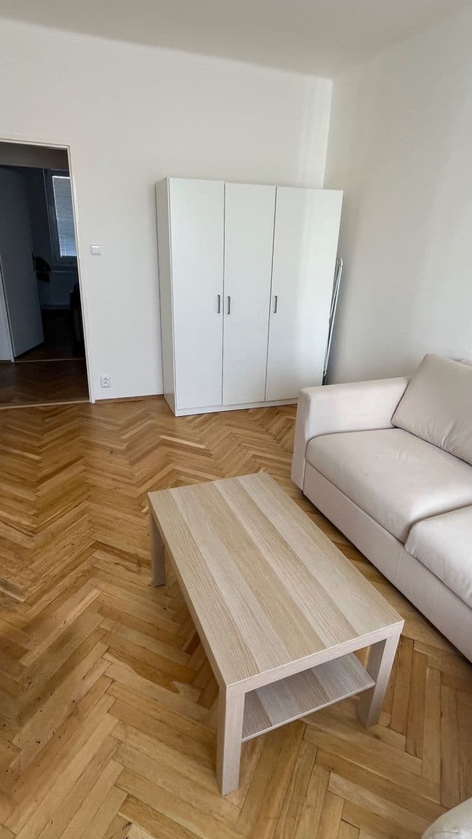 Pronájem bytu 2+1 54 m², Kafkova, Praha, Praha Pronájem bytu 2+1 54 m², Kafkova, Praha, Praha