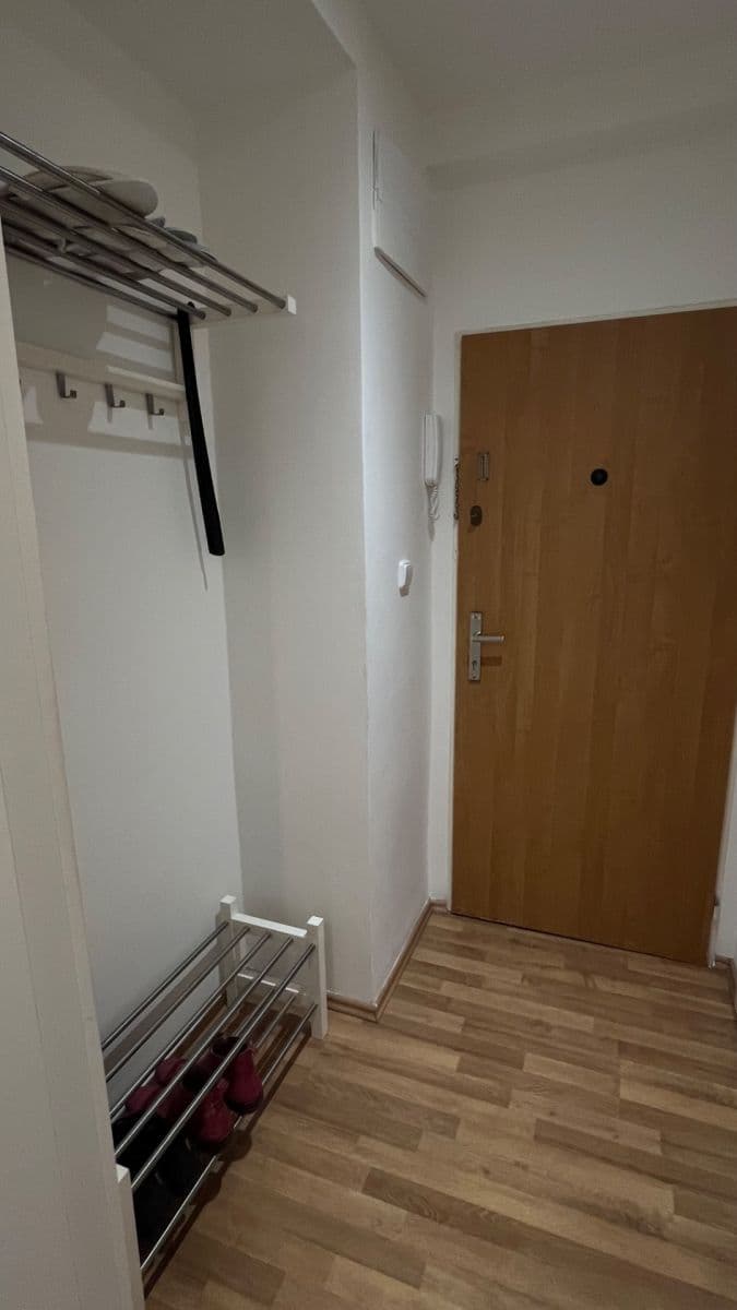 Pronájem bytu 2+1 54 m², Kafkova, Praha, Praha Pronájem bytu 2+1 54 m², Kafkova, Praha, Praha