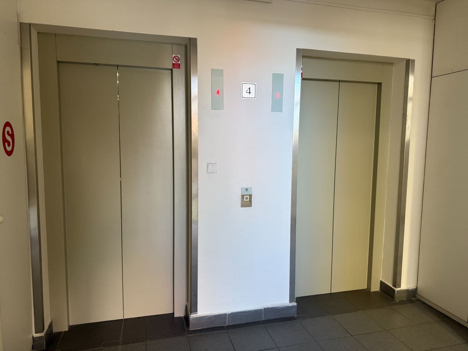 Pronájem bytu 2+kk 45 m², Volutová, Praha, Praha Pronájem bytu 2+kk 45 m², Volutová, Praha, Praha