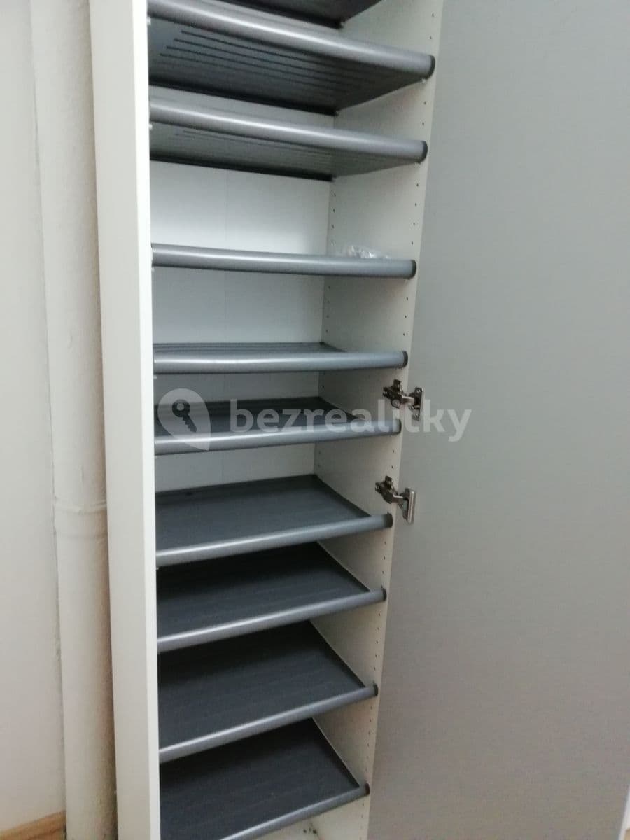 Pronájem bytu 2+kk 40 m², Šluknovská, Praha, Praha Pronájem bytu 2+kk 40 m², Šluknovská, Praha, Praha