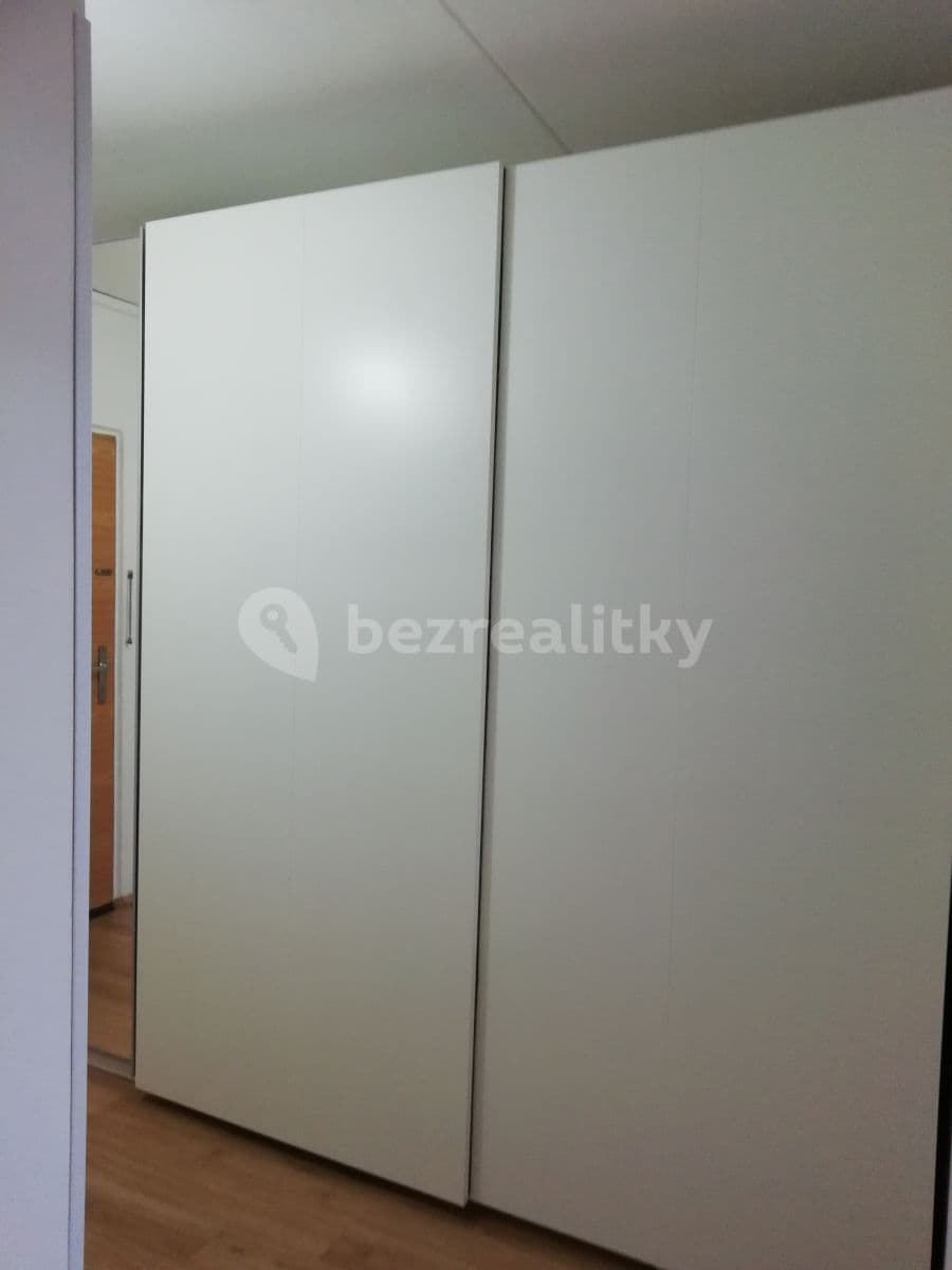 Pronájem bytu 2+kk 40 m², Šluknovská, Praha, Praha Pronájem bytu 2+kk 40 m², Šluknovská, Praha, Praha