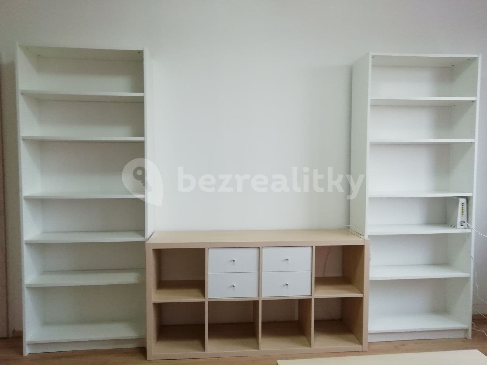Pronájem bytu 2+kk 40 m², Šluknovská, Praha, Praha Pronájem bytu 2+kk 40 m², Šluknovská, Praha, Praha