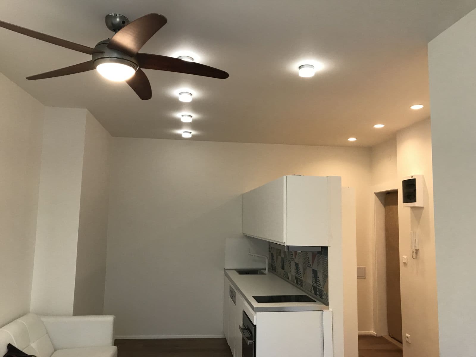 Pronájem bytu 1+kk 26 m², U Libeňského pivovaru, Praha, Praha Pronájem bytu 1+kk 26 m², U Libeňského pivovaru, Praha, Praha