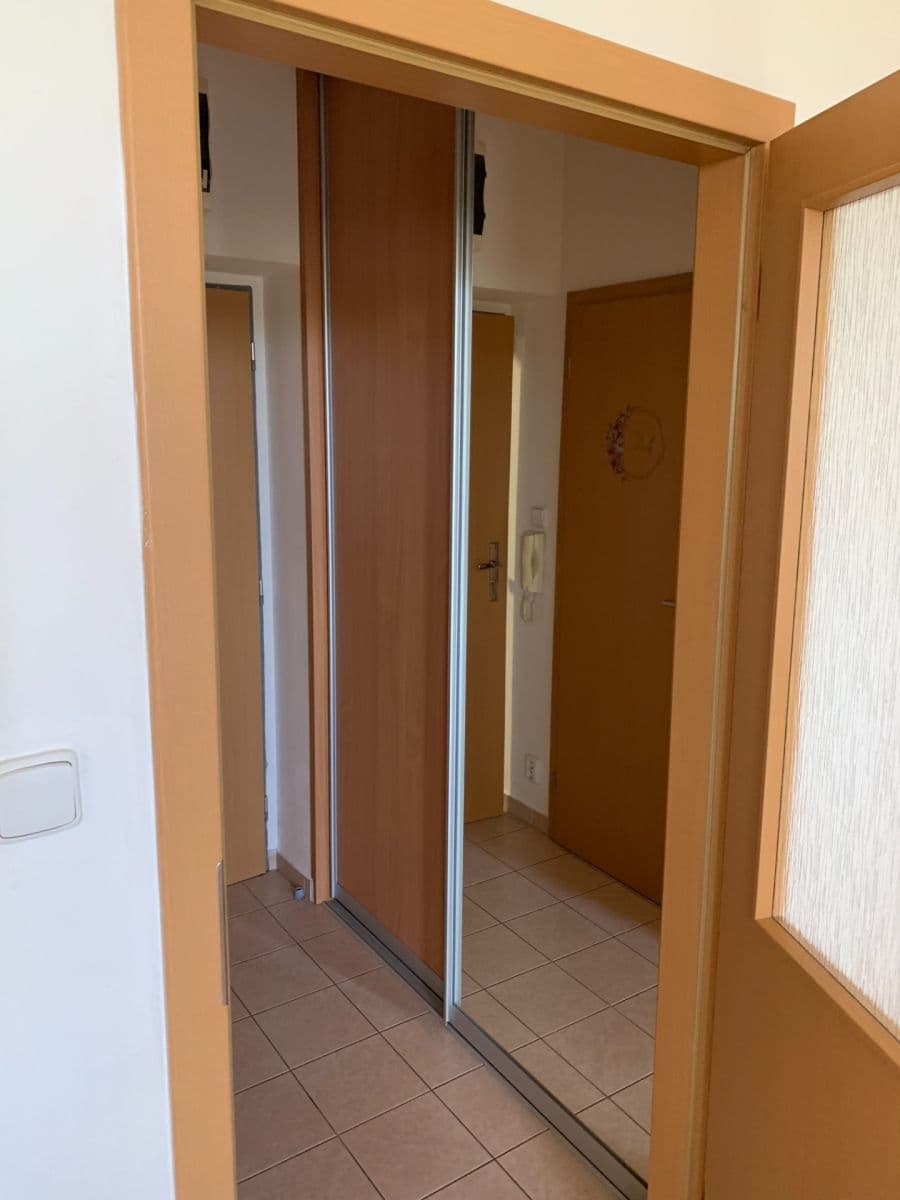 Pronájem bytu 2+kk 51 m², Na Horizontu, Králův Dvůr, Středočeský kraj Pronájem bytu 2+kk 51 m², Na Horizontu, Králův Dvůr, Středočeský kraj