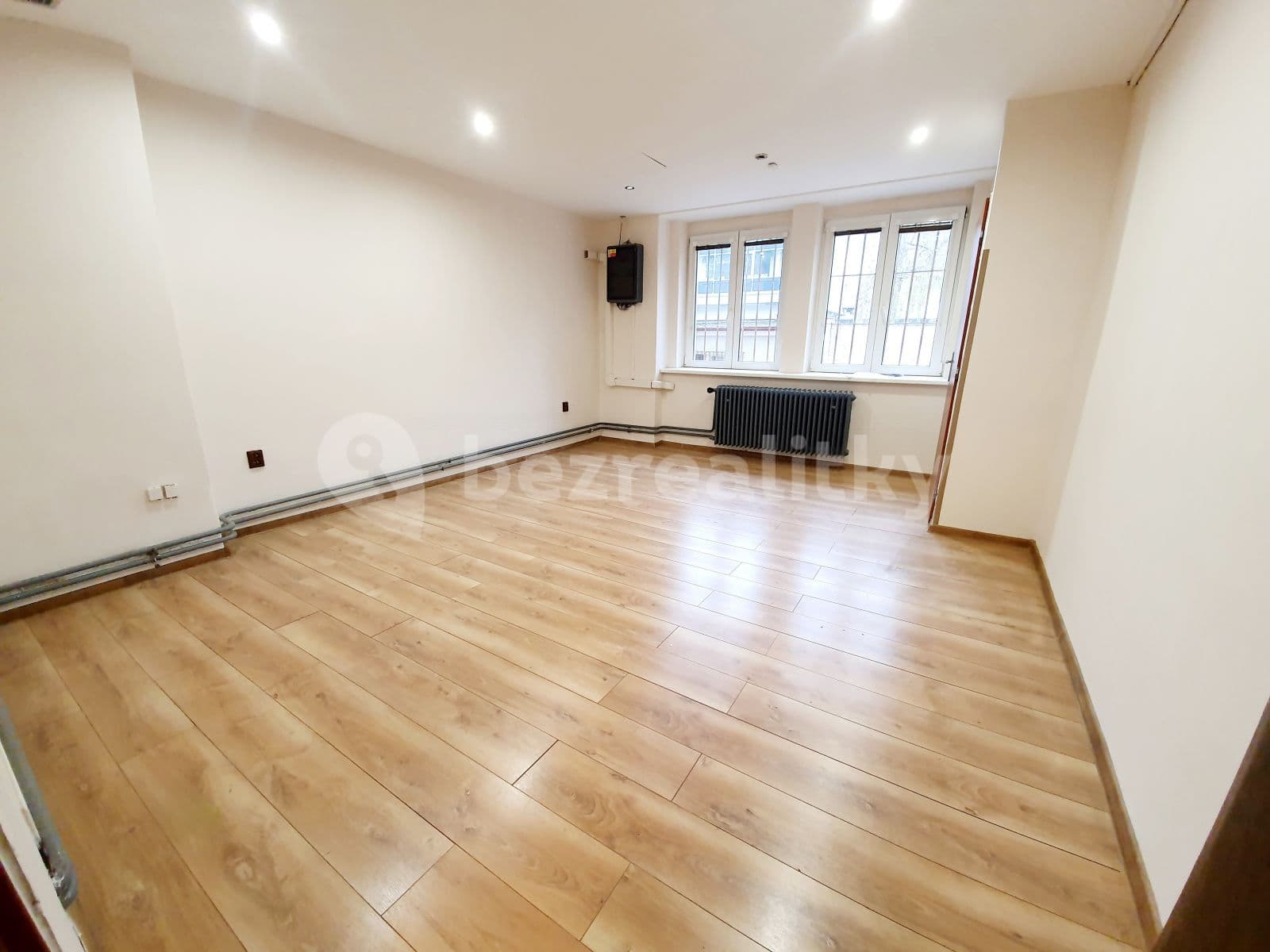 Pronájem nebytového prostoru 87 m², V Olšinách, Praha, Praha Pronájem nebytového prostoru 87 m², V Olšinách, Praha, Praha