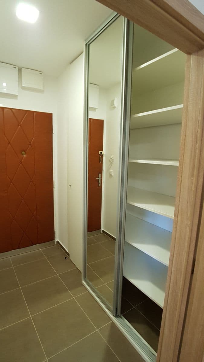 Pronájem bytu 1+kk 31 m², Za Strašnickou vozovnou, Praha, Praha Pronájem bytu 1+kk 31 m², Za Strašnickou vozovnou, Praha, Praha