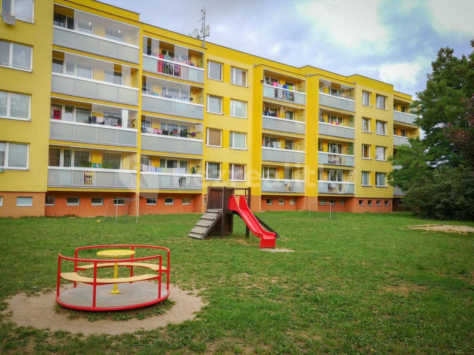 Pronájem bytu 2+kk 47 m², V Lázních, Jesenice, Středočeský kraj Pronájem bytu 2+kk 47 m², V Lázních, Jesenice, Středočeský kraj