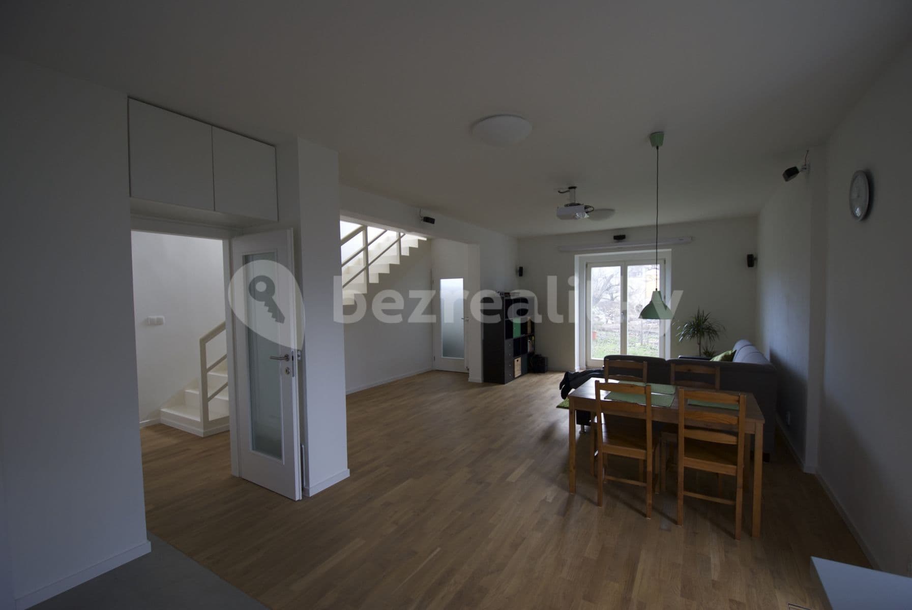 Pronájem domu 114 m², pozemek 638 m², Vokřínská, Praha, Praha Pronájem domu 114 m², pozemek 638 m², Vokřínská, Praha, Praha