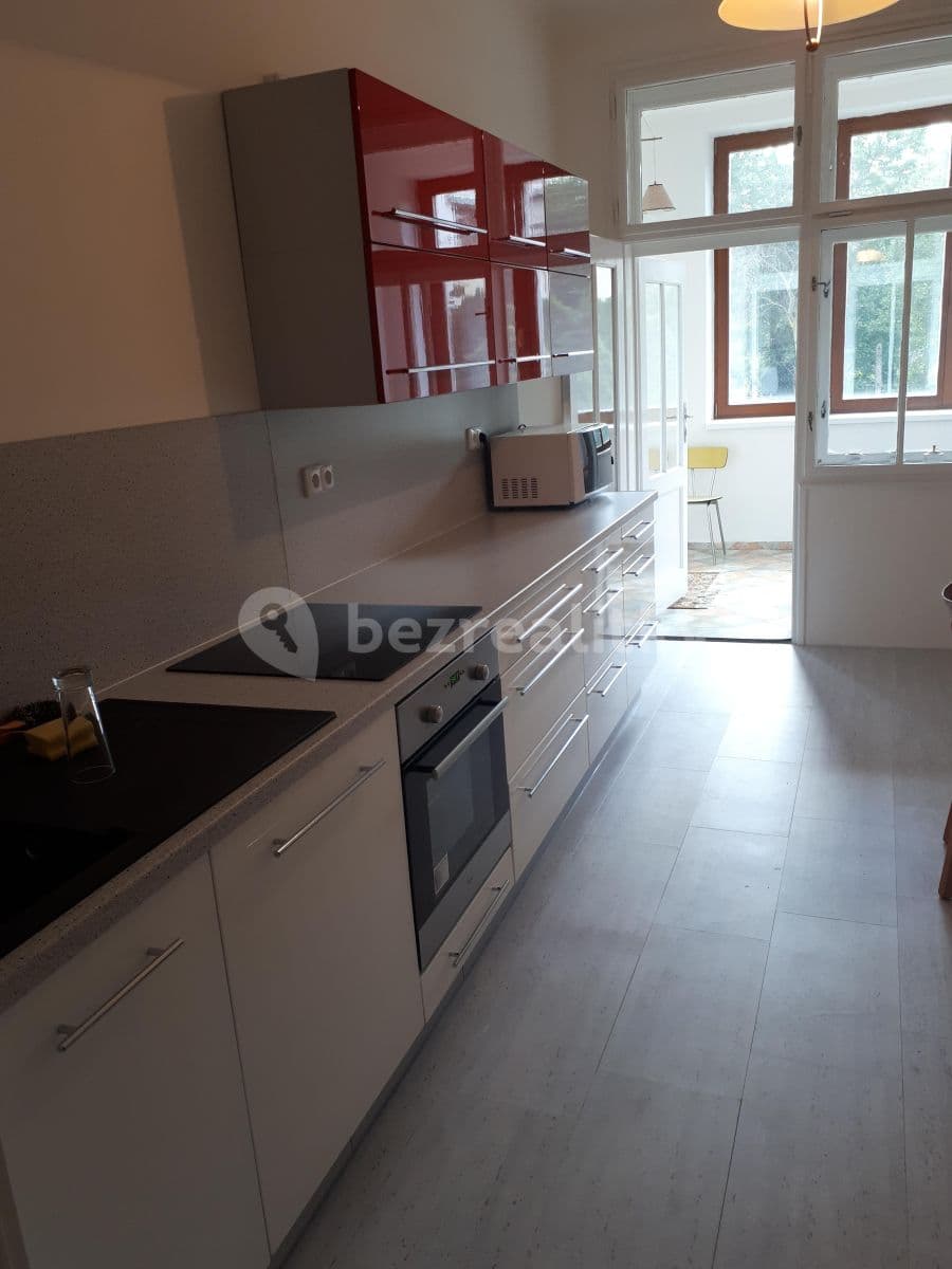 Pronájem bytu 4+1 120 m², Sadovského, Brno, Jihomoravský kraj Pronájem bytu 4+1 120 m², Sadovského, Brno, Jihomoravský kraj