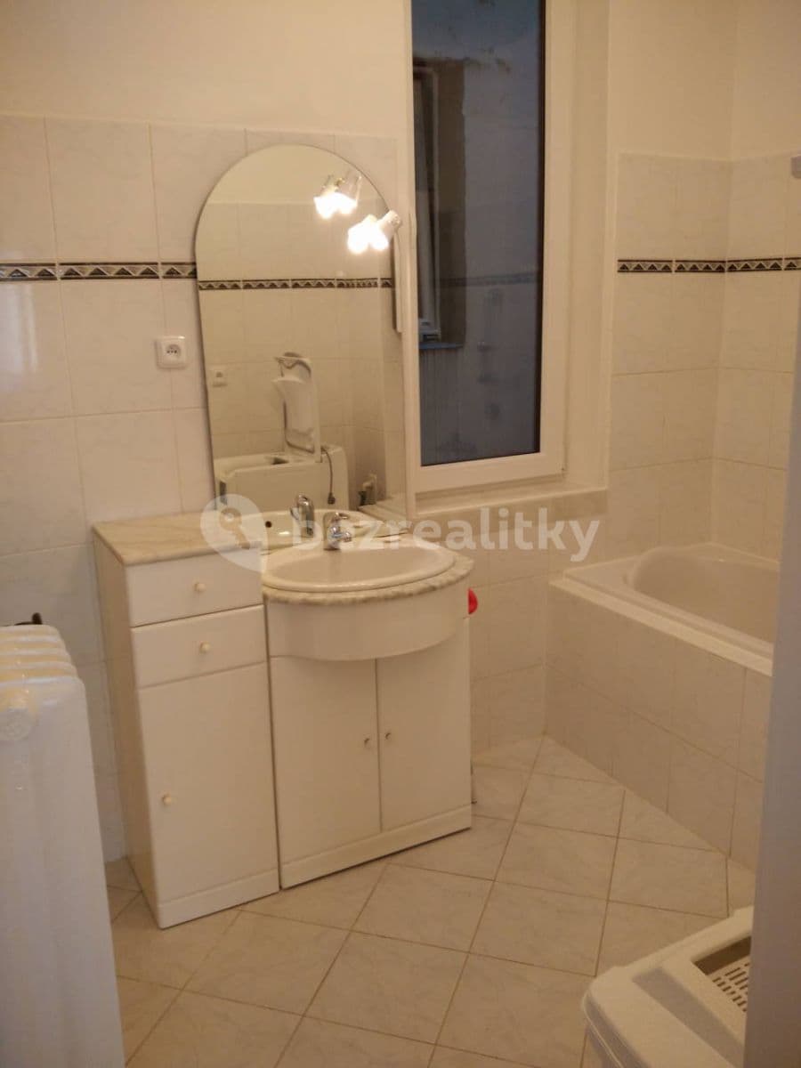 Pronájem bytu 4+1 120 m², Sadovského, Brno, Jihomoravský kraj Pronájem bytu 4+1 120 m², Sadovského, Brno, Jihomoravský kraj