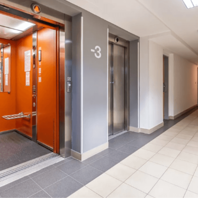 Pronájem garáže 16 m², V Dolině, Praha, Praha Pronájem garáže 16 m², V Dolině, Praha, Praha