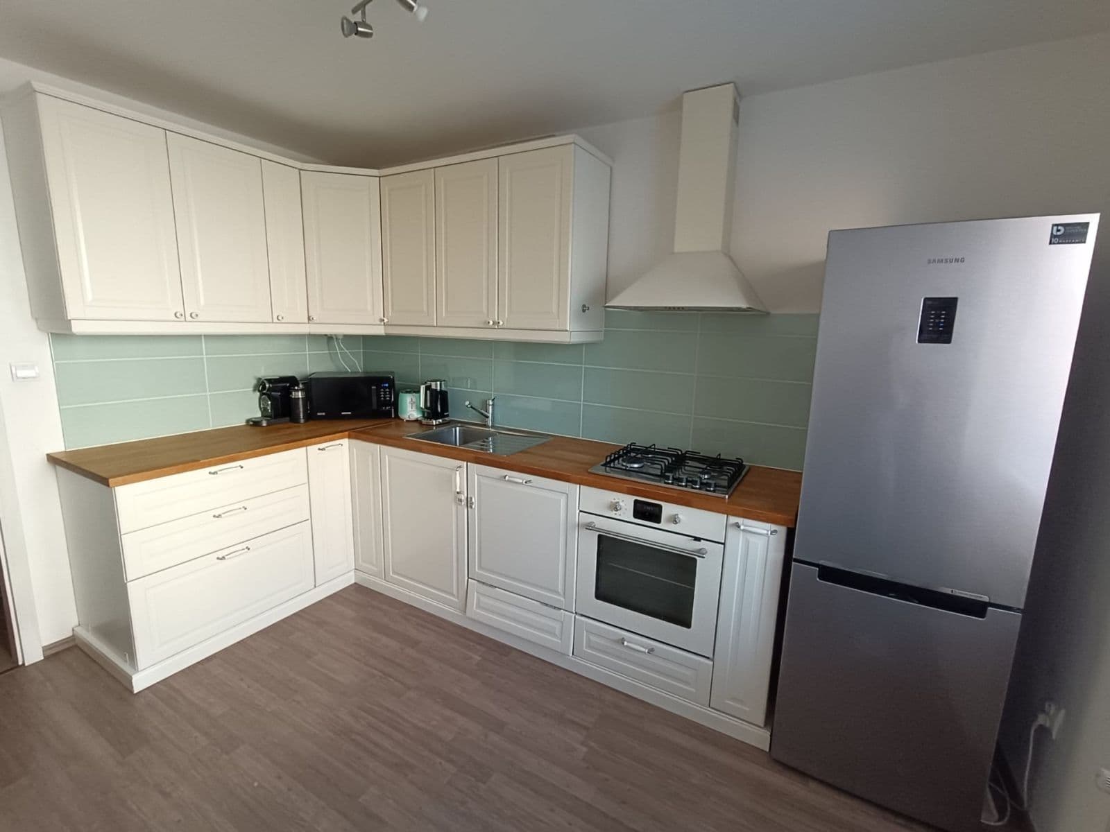 Pronájem bytu 2+1 64 m², Bolívarova, Praha, Praha Pronájem bytu 2+1 64 m², Bolívarova, Praha, Praha