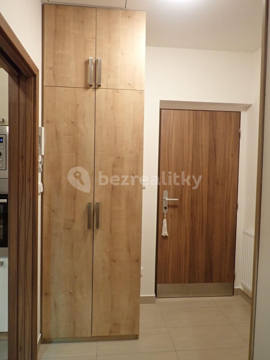 Pronájem bytu 2+kk 70 m², Brožíkova, Praha, Praha Pronájem bytu 2+kk 70 m², Brožíkova, Praha, Praha