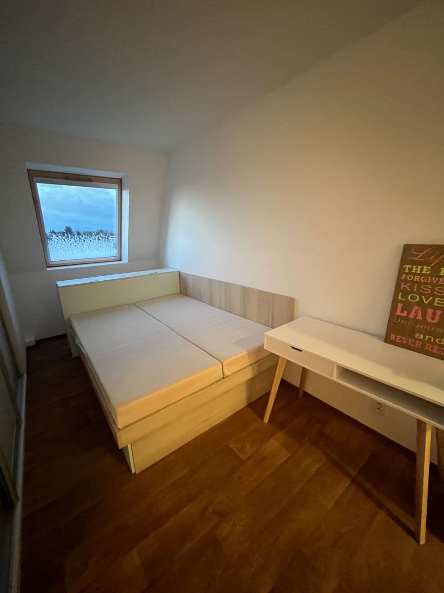 Pronájem bytu 1+kk 38 m², Lipnická, Praha, Praha Pronájem bytu 1+kk 38 m², Lipnická, Praha, Praha