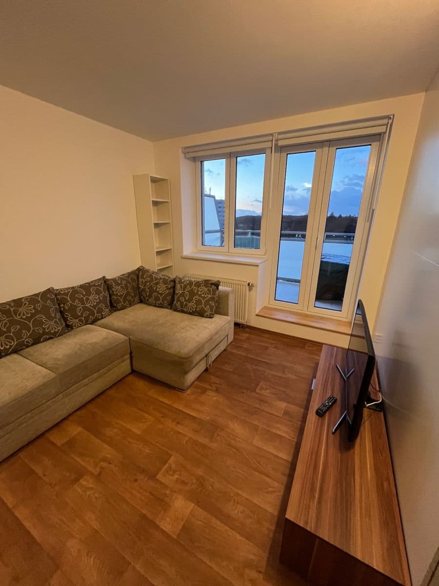 Pronájem bytu 1+kk 38 m², Lipnická, Praha, Praha Pronájem bytu 1+kk 38 m², Lipnická, Praha, Praha