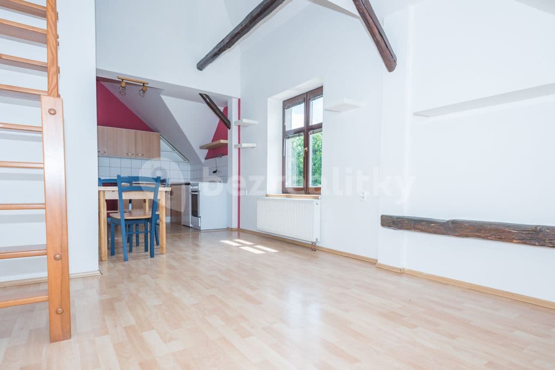 Pronájem bytu 1+kk 39 m², Pardubická, Přelouč, Pardubický kraj Pronájem bytu 1+kk 39 m², Pardubická, Přelouč, Pardubický kraj