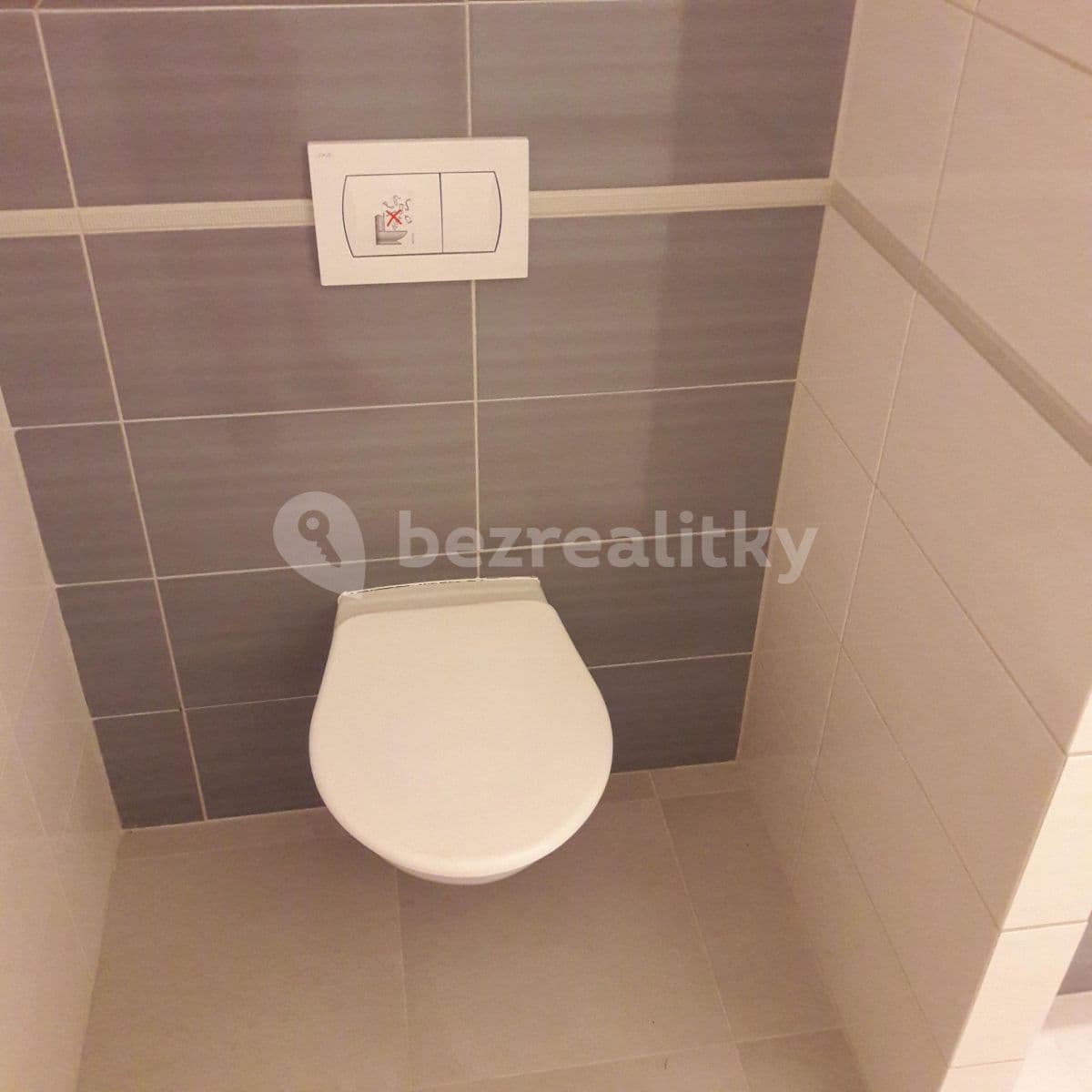 Pronájem bytu 2+1 74 m², Sokolovská, Praha, Praha Pronájem bytu 2+1 74 m², Sokolovská, Praha, Praha