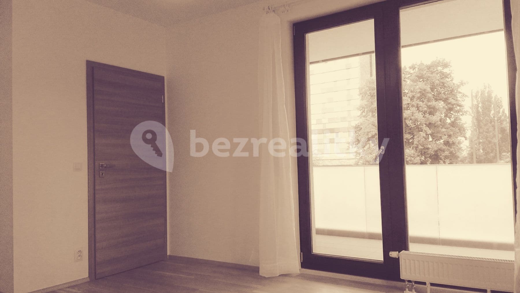 Pronájem bytu 2+kk 60 m², Nekvasilova, Praha, Praha Pronájem bytu 2+kk 60 m², Nekvasilova, Praha, Praha
