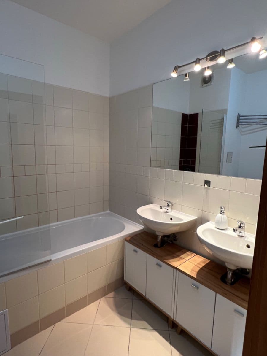 Pronájem bytu 2+kk 51 m², Pešlova, Praha, Praha Pronájem bytu 2+kk 51 m², Pešlova, Praha, Praha