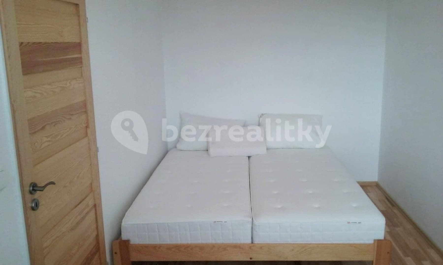 Pronájem bytu 3+1 69 m², Bramboříková, Praha, Praha Pronájem bytu 3+1 69 m², Bramboříková, Praha, Praha