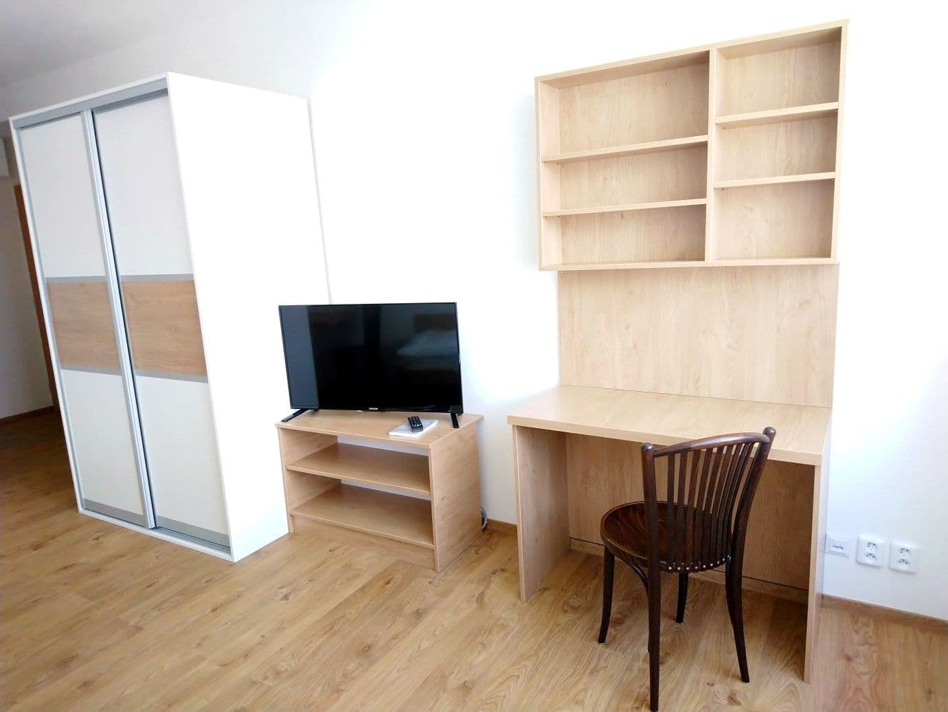 Pronájem bytu 1+kk 25 m², Na Radosti, Praha, Praha Pronájem bytu 1+kk 25 m², Na Radosti, Praha, Praha