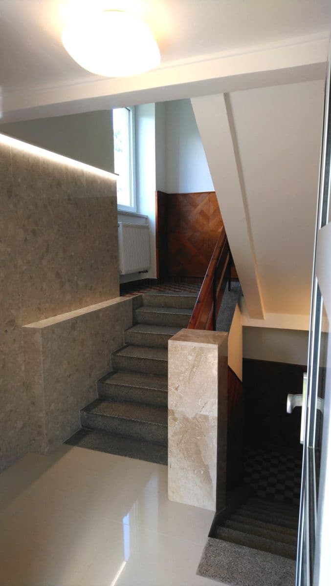 Pronájem bytu 1+kk 25 m², Na Radosti, Praha, Praha Pronájem bytu 1+kk 25 m², Na Radosti, Praha, Praha
