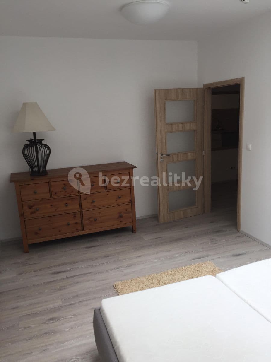Pronájem bytu 3+kk 94 m², Pod dvorem, Praha, Praha Pronájem bytu 3+kk 94 m², Pod dvorem, Praha, Praha