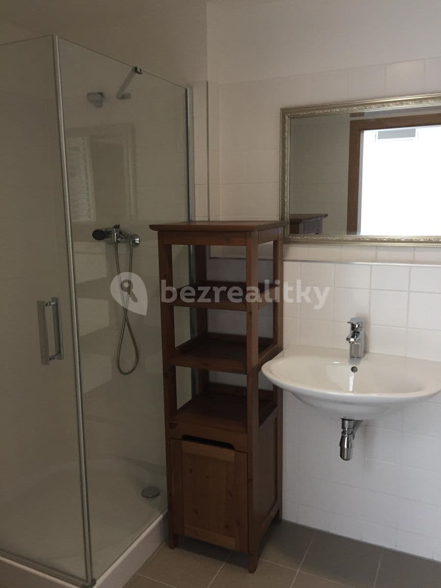 Pronájem bytu 3+kk 94 m², Pod dvorem, Praha, Praha Pronájem bytu 3+kk 94 m², Pod dvorem, Praha, Praha