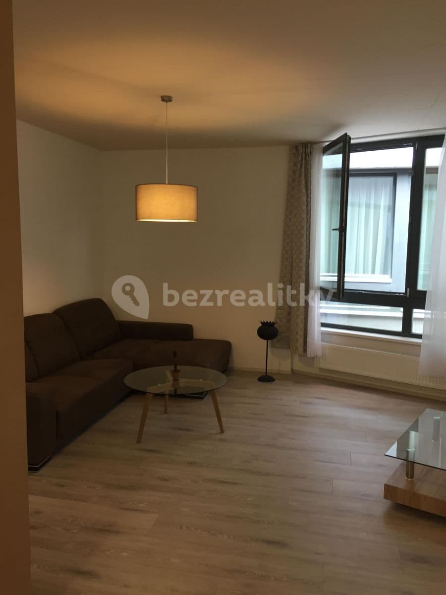 Pronájem bytu 3+kk 94 m², Pod dvorem, Praha, Praha Pronájem bytu 3+kk 94 m², Pod dvorem, Praha, Praha