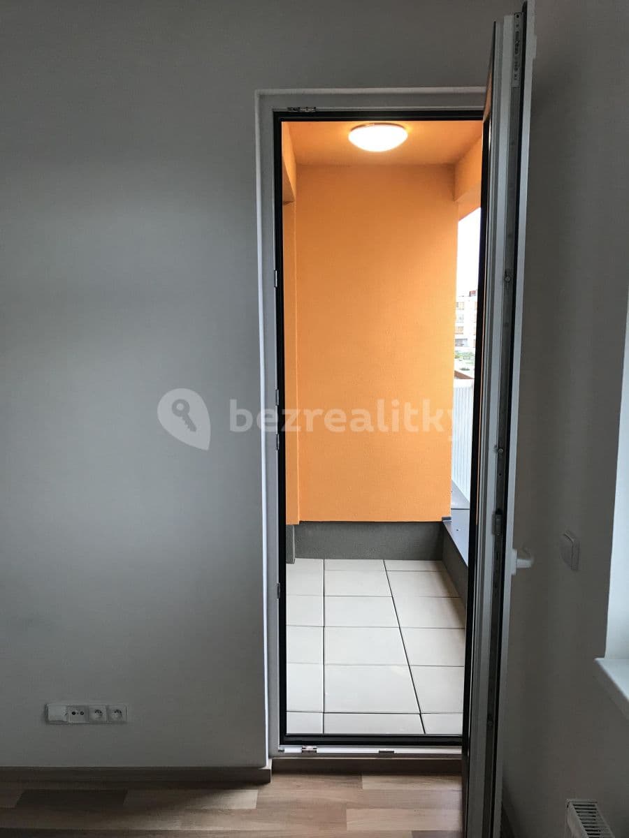 Pronájem bytu 2+kk 39 m², Ke Kříži, Praha, Praha Pronájem bytu 2+kk 39 m², Ke Kříži, Praha, Praha