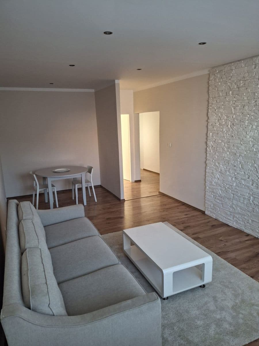 Pronájem bytu 2+1 59 m², Petra Křičky, Ostrava, Moravskoslezský kraj Pronájem bytu 2+1 59 m², Petra Křičky, Ostrava, Moravskoslezský kraj