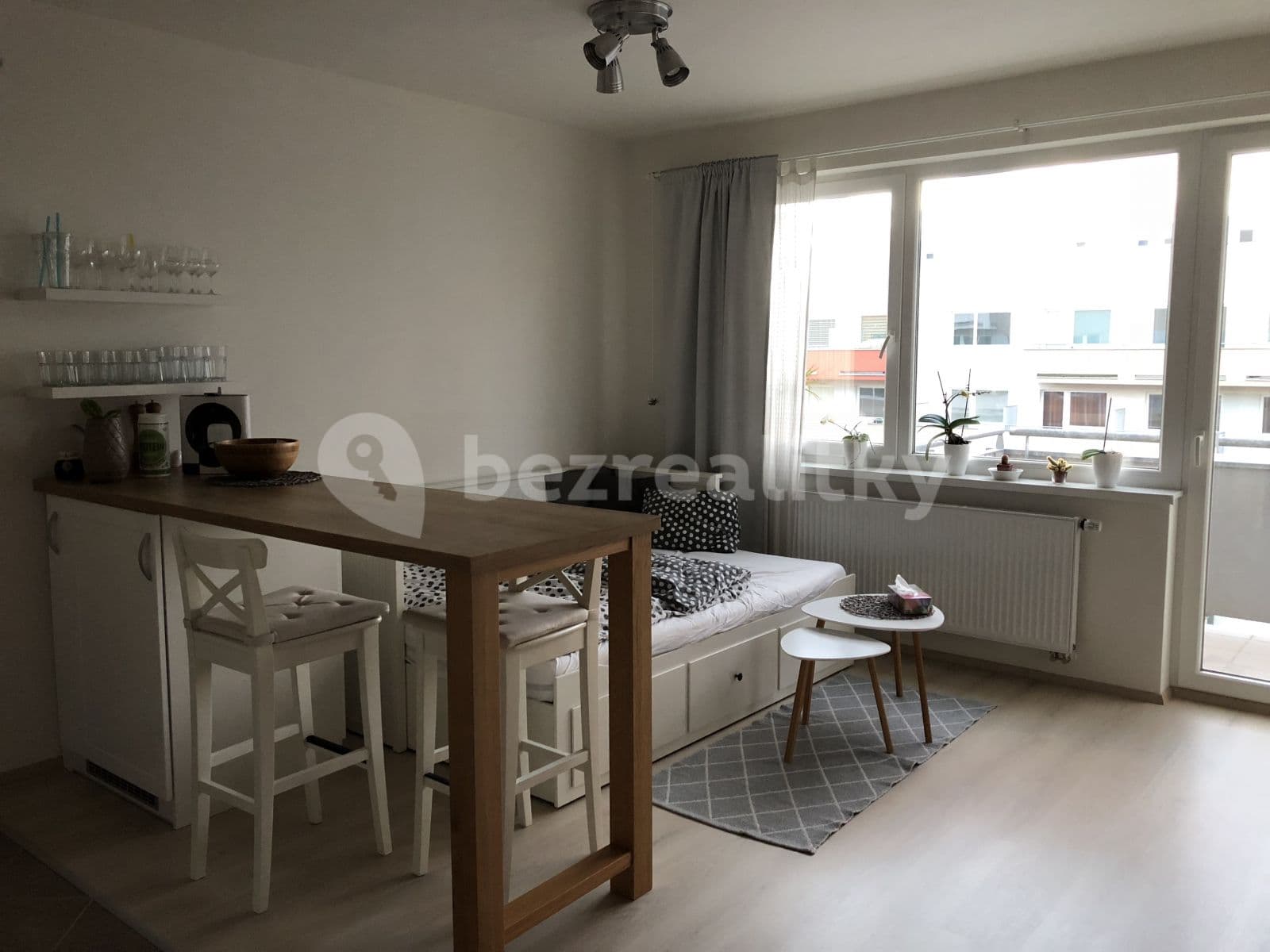 Pronájem bytu 1+kk 39 m², Modenská, Praha, Praha Pronájem bytu 1+kk 39 m², Modenská, Praha, Praha