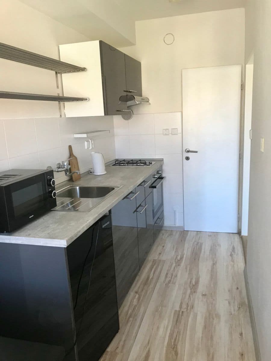 Pronájem bytu 1+1 35 m², Fričova, Praha, Praha Pronájem bytu 1+1 35 m², Fričova, Praha, Praha