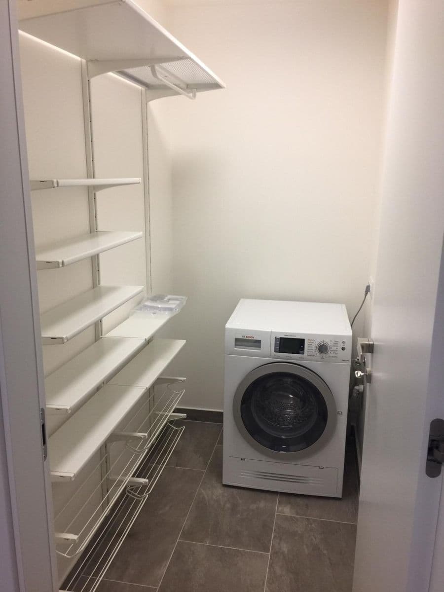 Pronájem bytu 2+kk 58 m², Sanderova, Praha, Praha Pronájem bytu 2+kk 58 m², Sanderova, Praha, Praha