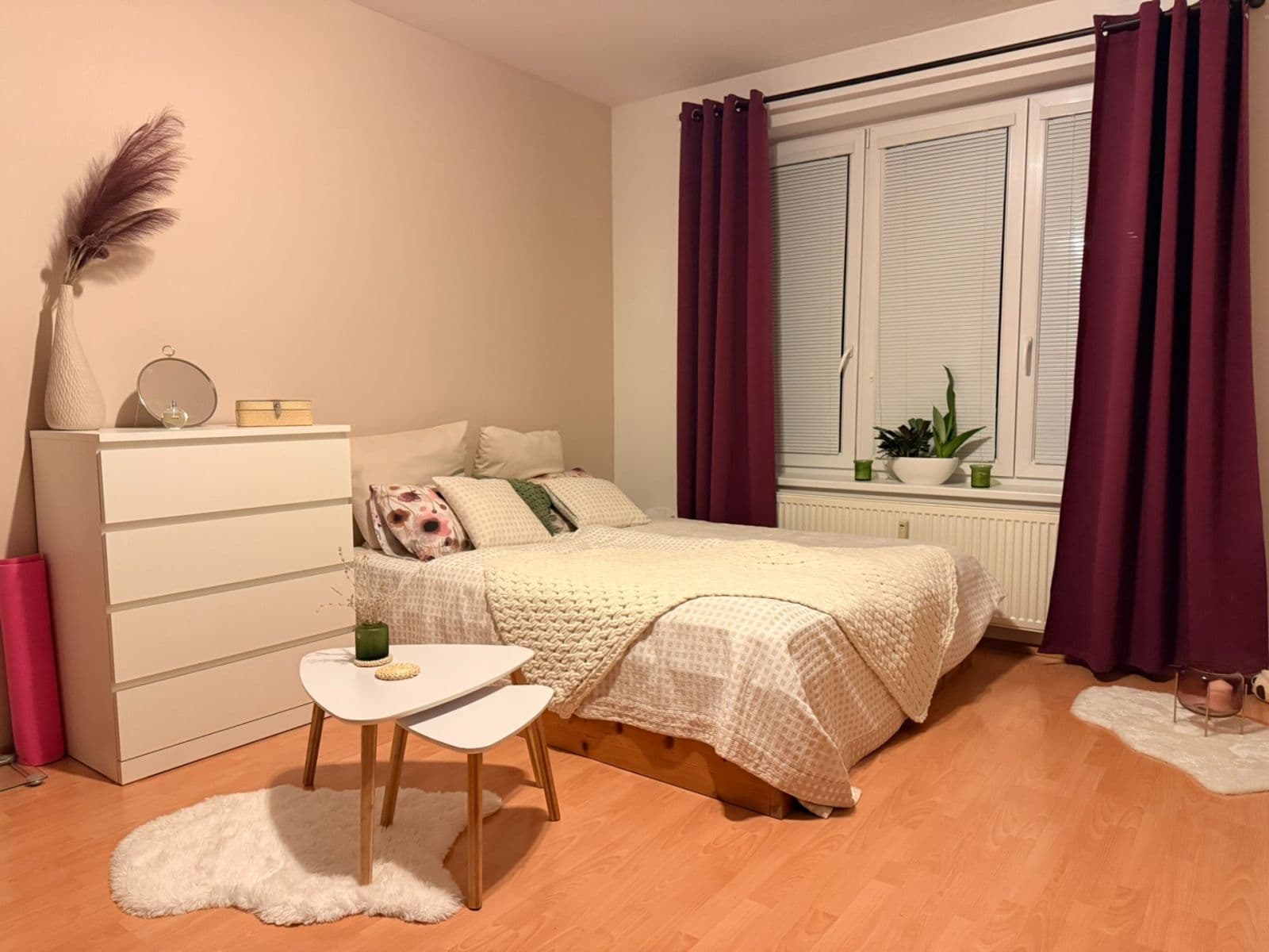 Pronájem bytu 1+kk 28 m², Velenovského, Praha, Praha Pronájem bytu 1+kk 28 m², Velenovského, Praha, Praha