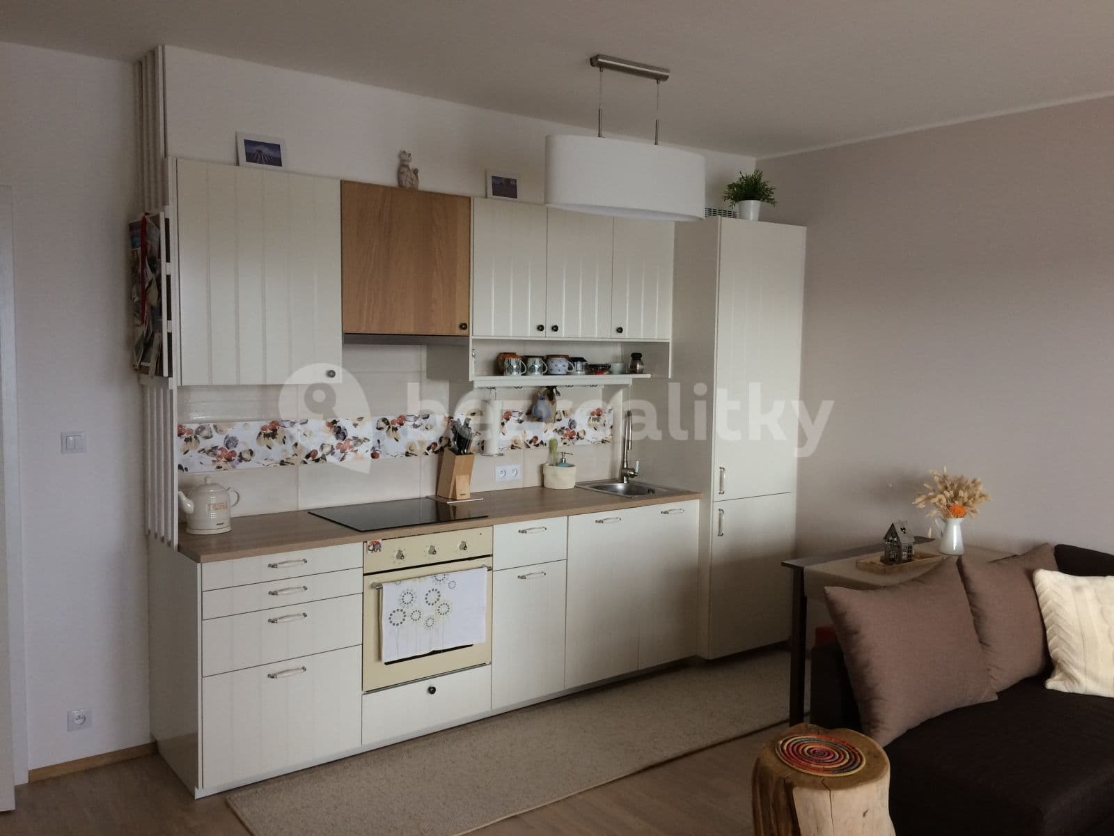 Pronájem bytu 1+kk 34 m², Plzeňská, Praha, Praha Pronájem bytu 1+kk 34 m², Plzeňská, Praha, Praha