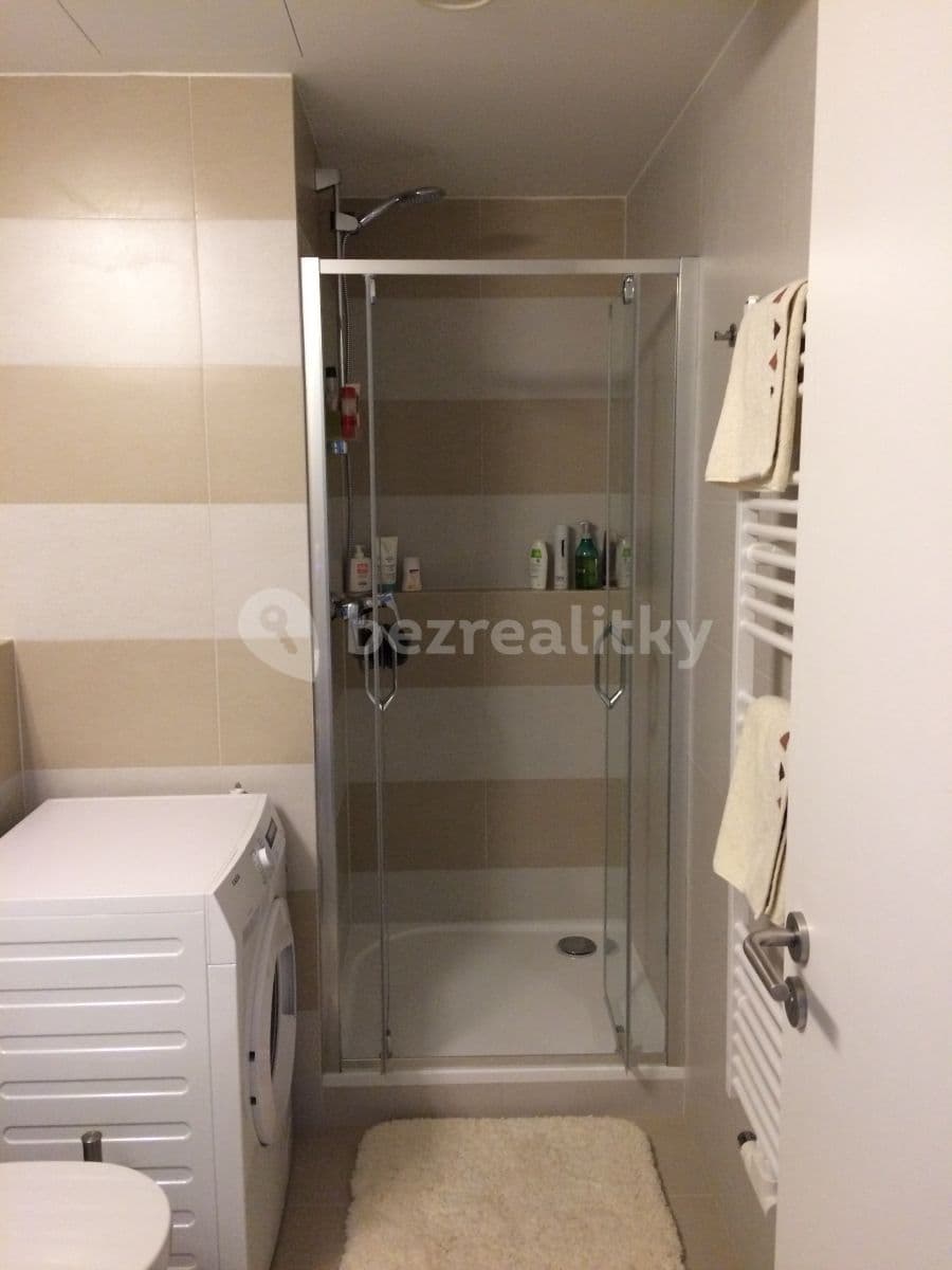 Pronájem bytu 1+kk 34 m², Plzeňská, Praha, Praha Pronájem bytu 1+kk 34 m², Plzeňská, Praha, Praha