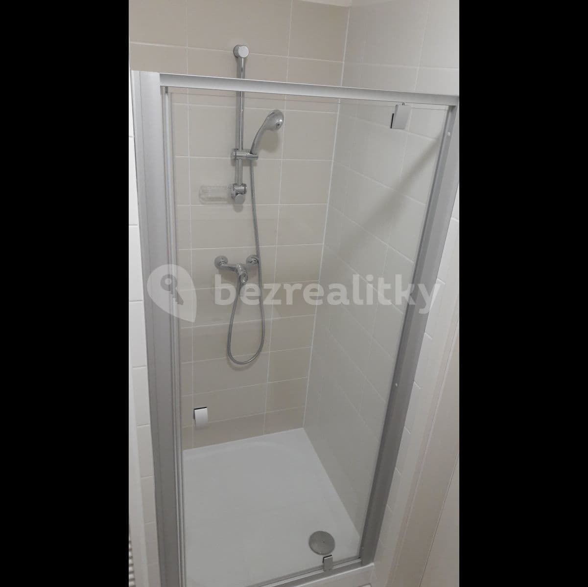 Pronájem bytu 1+kk 28 m², Plzeň, Plzeňský kraj Pronájem bytu 1+kk 28 m², Plzeň, Plzeňský kraj