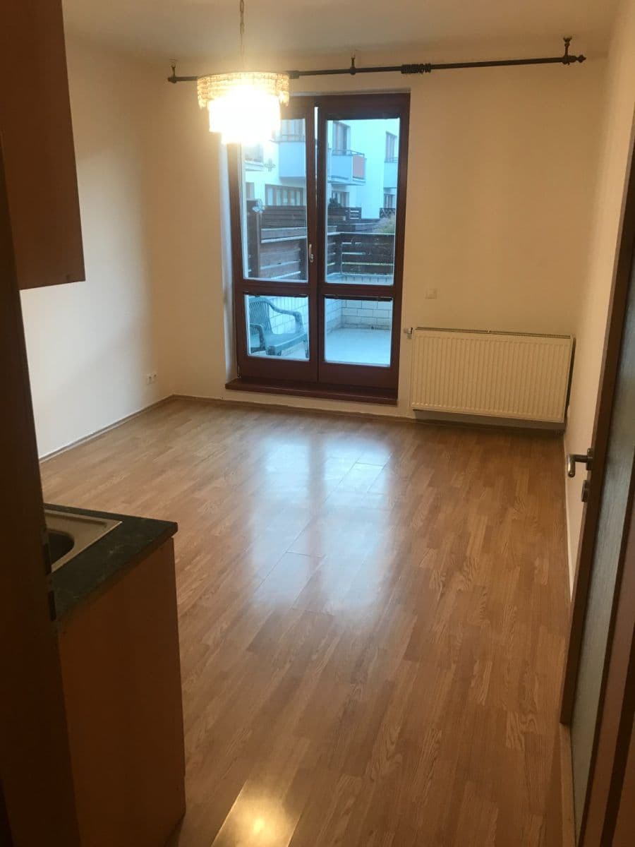 Pronájem bytu 2+kk 45 m², Václava Rady, Praha, Praha Pronájem bytu 2+kk 45 m², Václava Rady, Praha, Praha