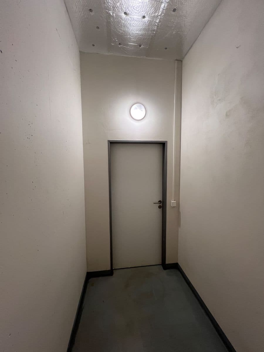 Pronájem nebytového prostoru 4 m², Vladycká, Praha, Praha Pronájem nebytového prostoru 4 m², Vladycká, Praha, Praha