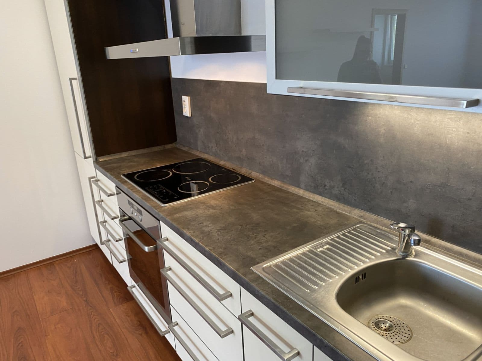 Pronájem bytu 2+kk 67 m², Na Tabulovém vrchu, Olomouc, Olomoucký kraj Pronájem bytu 2+kk 67 m², Na Tabulovém vrchu, Olomouc, Olomoucký kraj