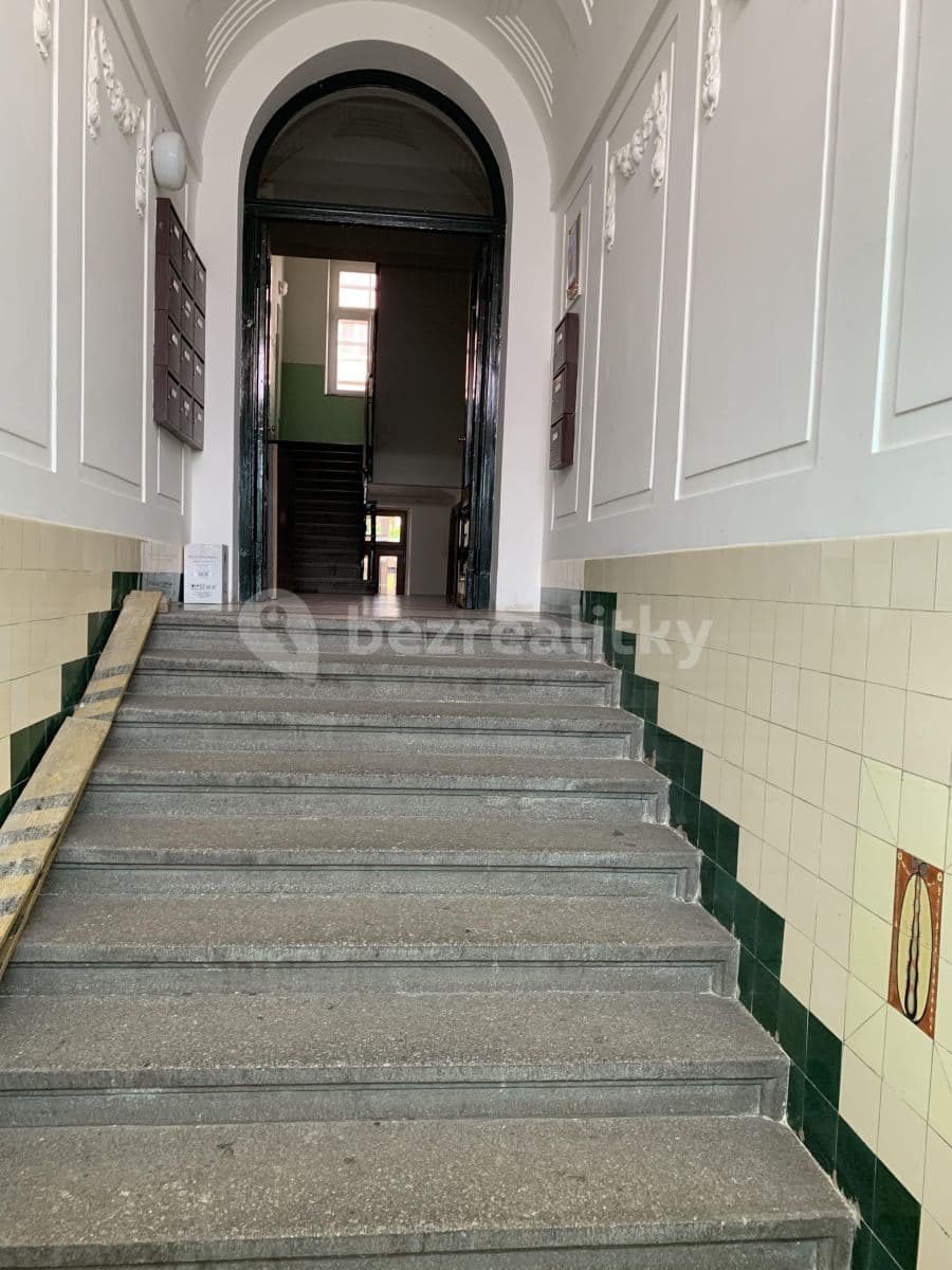 Pronájem bytu Garsoniéra 35 m², U Havlíčkových sadů, Praha, Praha Pronájem bytu Garsoniéra 35 m², U Havlíčkových sadů, Praha, Praha